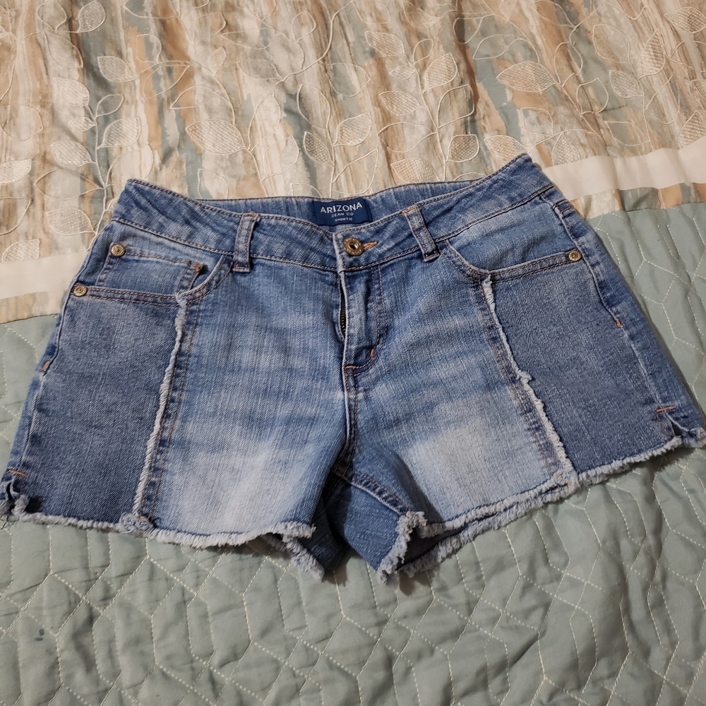 Girl's Arizona shorts size 14